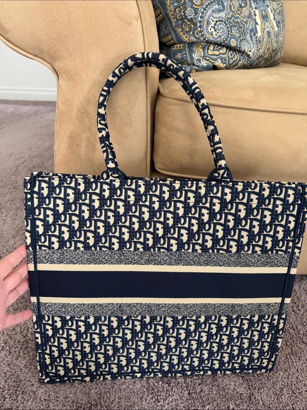 Dior Navy and Cream Christian Dior Oblique Book Tote NWOT - Picture 2 of 6